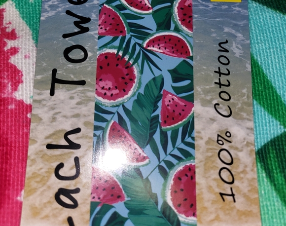 BEACH TOWELS BUNDLE - Picture 3 of 7